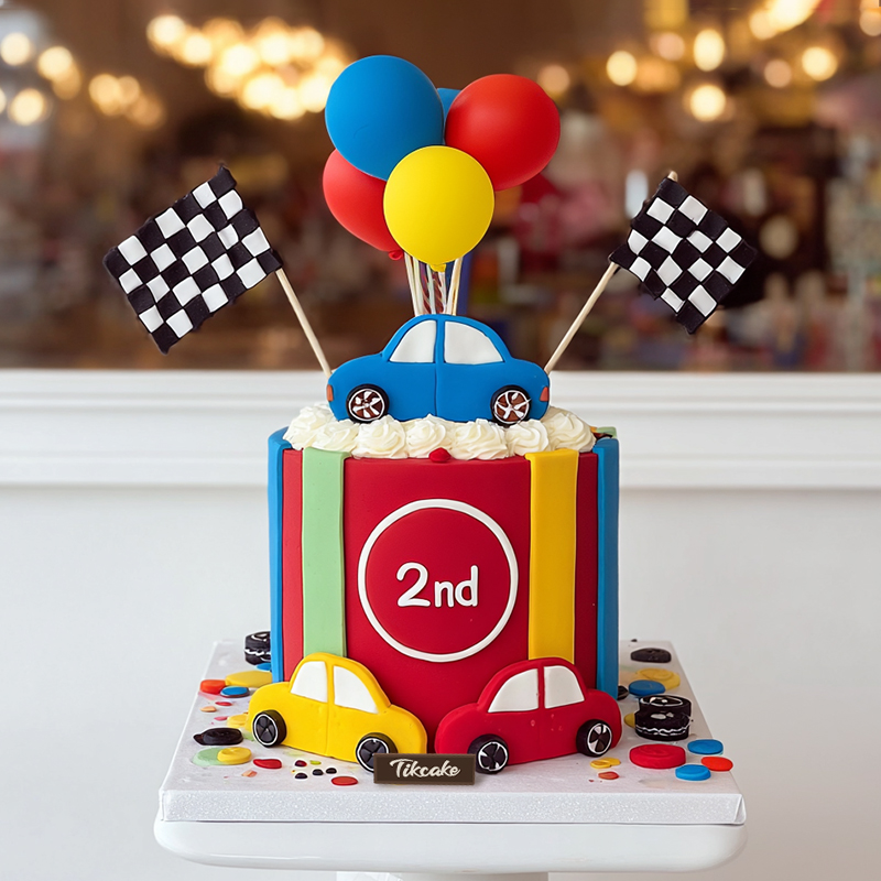 原创小汽车主题儿童翻糖鲜奶蛋糕
