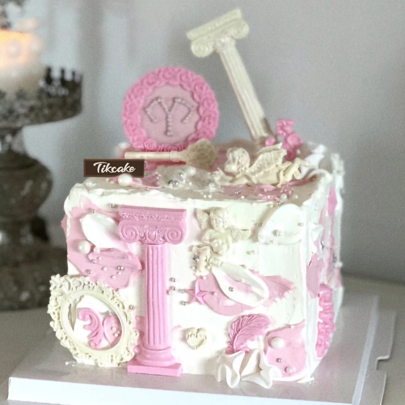 山城乡给马生肖爱人蛋糕订什么样的比较好？